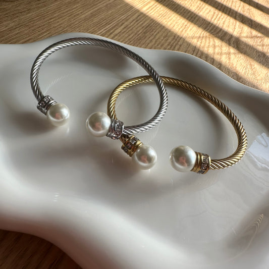 Isa Pearl Bangle
