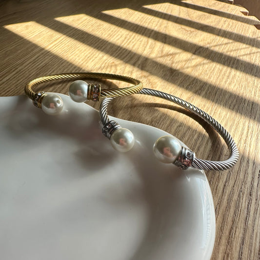 Isa Pearl Bangle