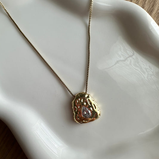 Dessy Necklace