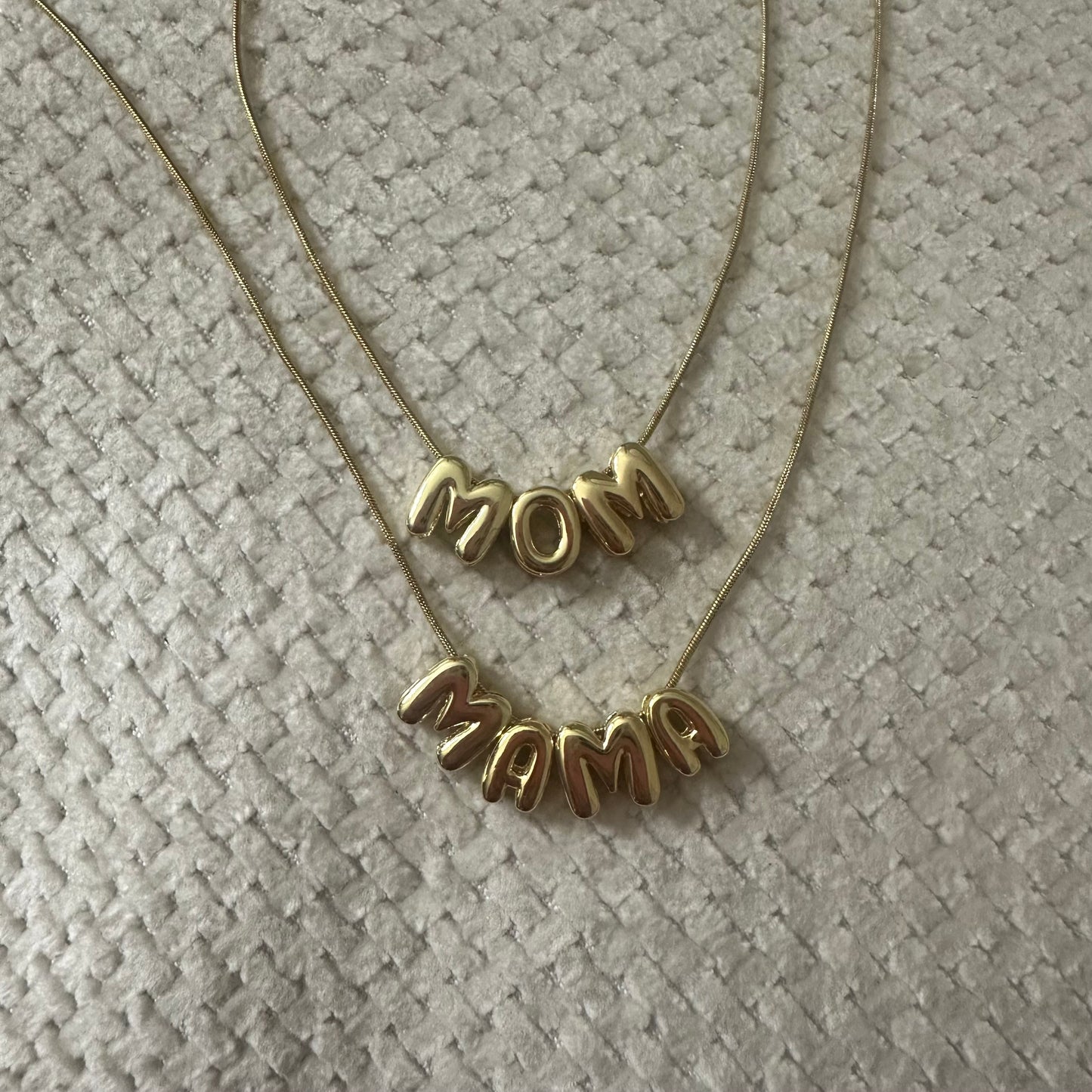 MOM Bubble Neckalce